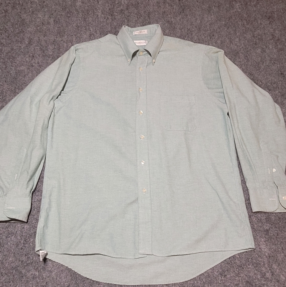 Van Heusen Men's Mint Light Blue Button Down Shirt